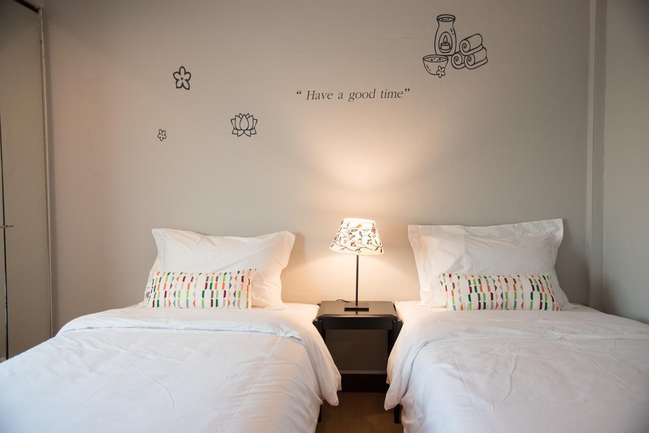 Bed & Body Hostel Bangkok Buitenkant foto