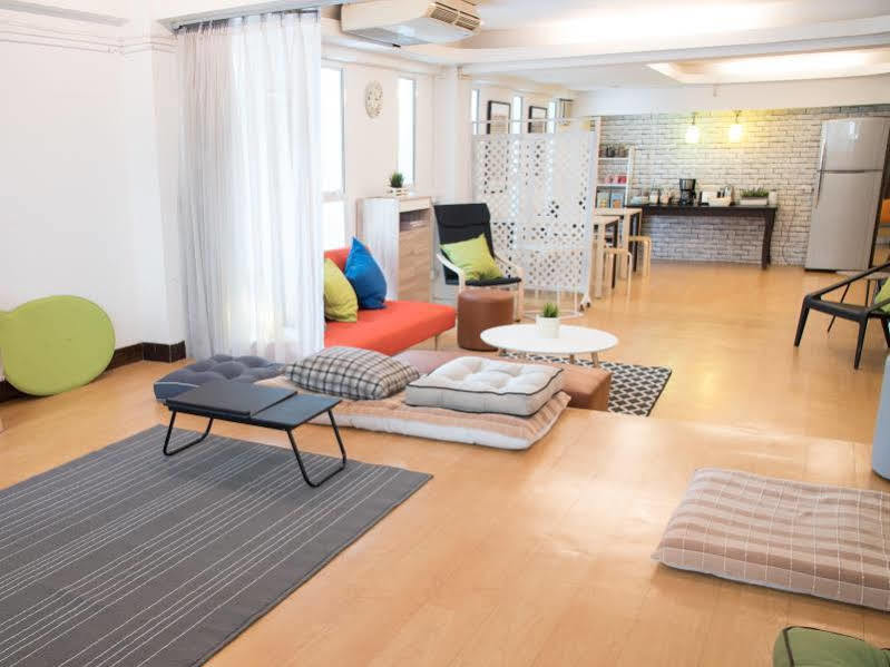 Bed & Body Hostel Bangkok Buitenkant foto