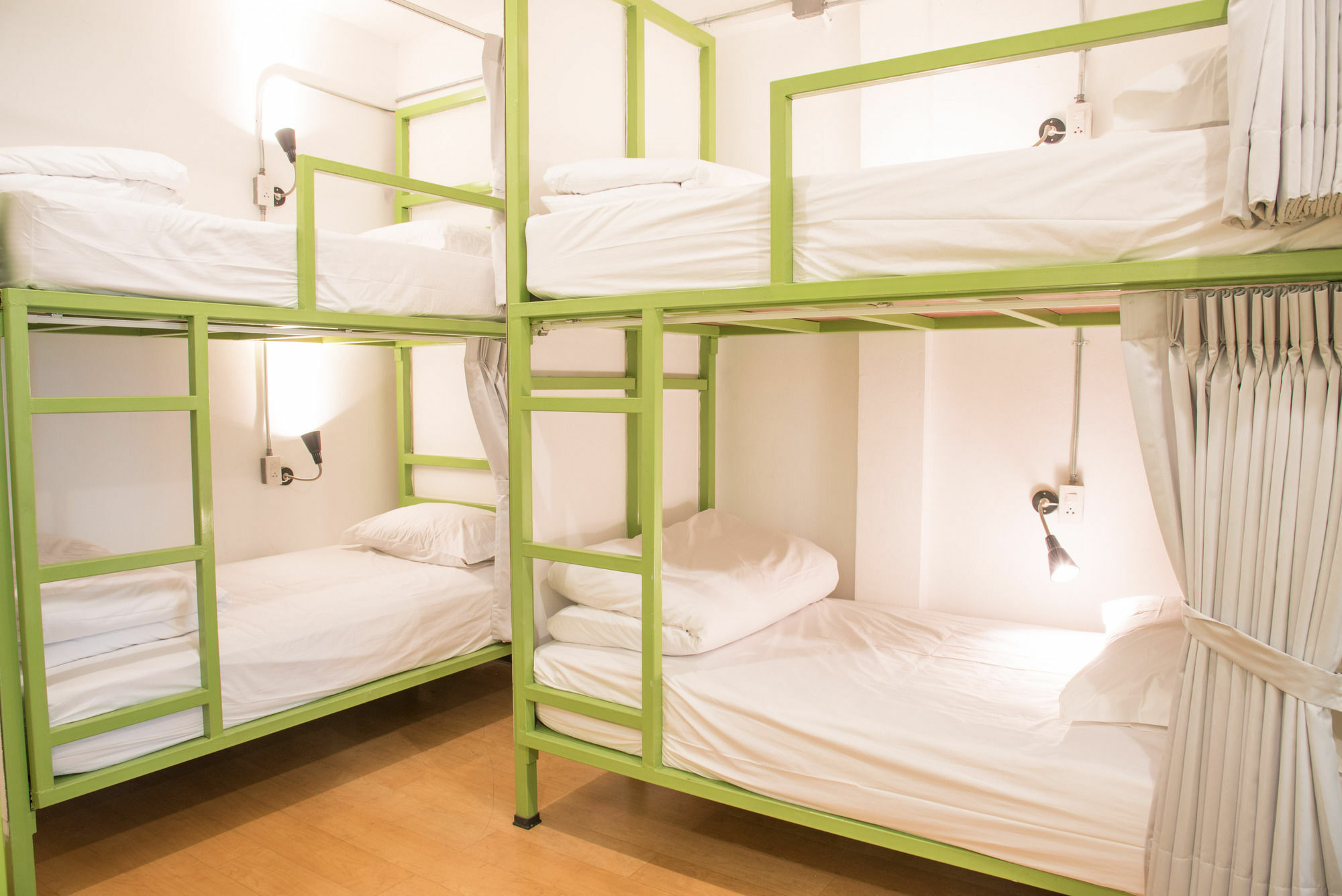 Bed & Body Hostel Bangkok Buitenkant foto